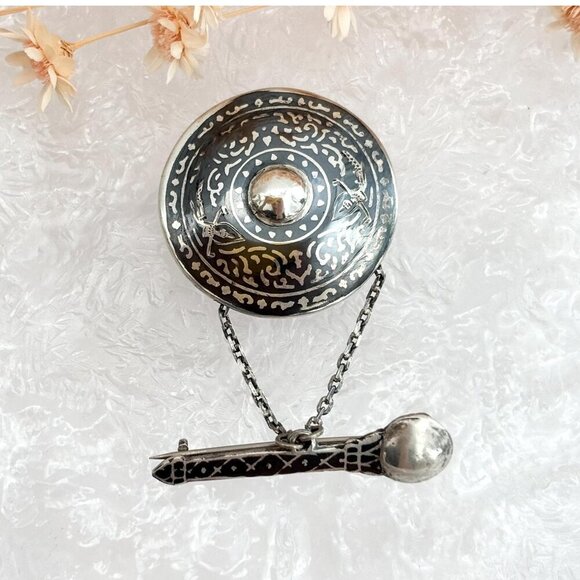 Shield & Sword Siam Sterling Silver Vintage Thai Made Dangle Style Brooch - Picture 1 of 10